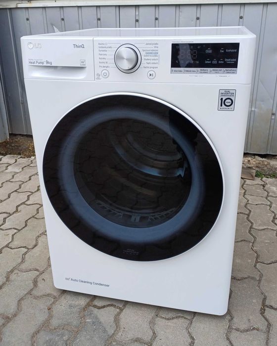 Сушильна машина 9 кг LG Dual Inverter ThinQ Heat Pump RC91V9AV4Q Korea