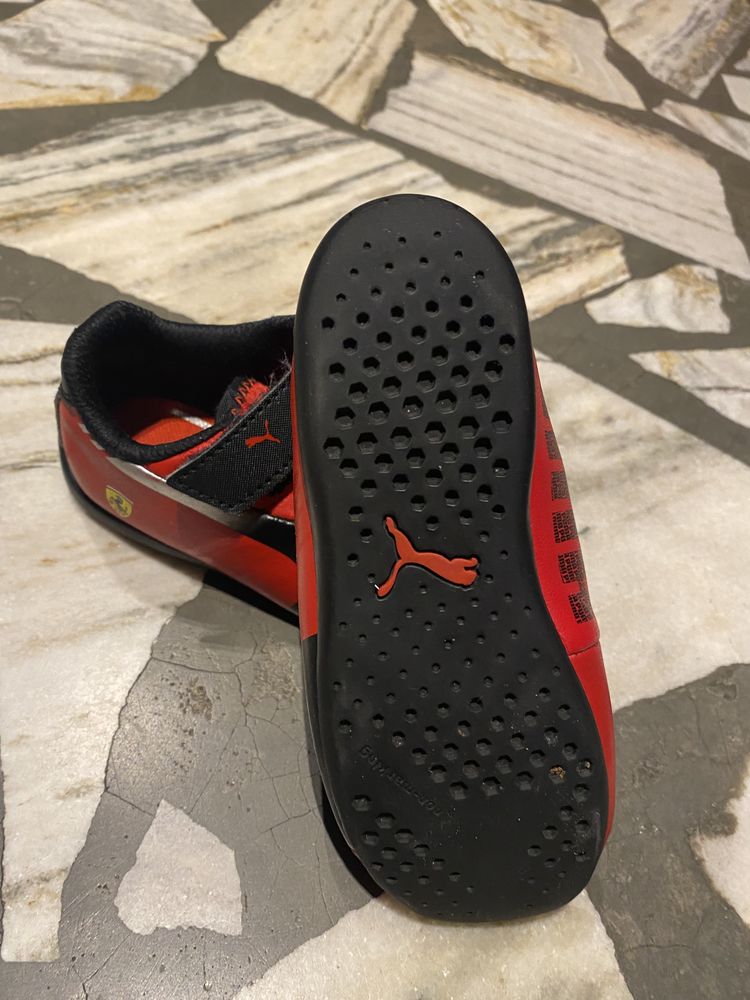 Buty dziecięce Puma Ferrari rozm.23