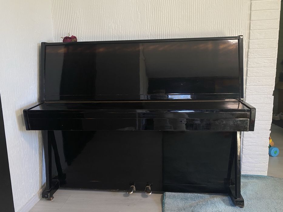 Фортепіано «Україна»