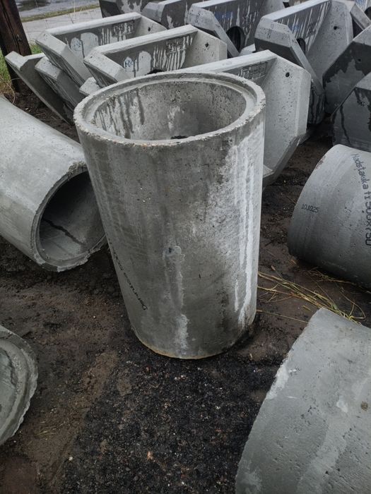 Nadstawka  50cm komin właz do szamba zbiornika na szambo