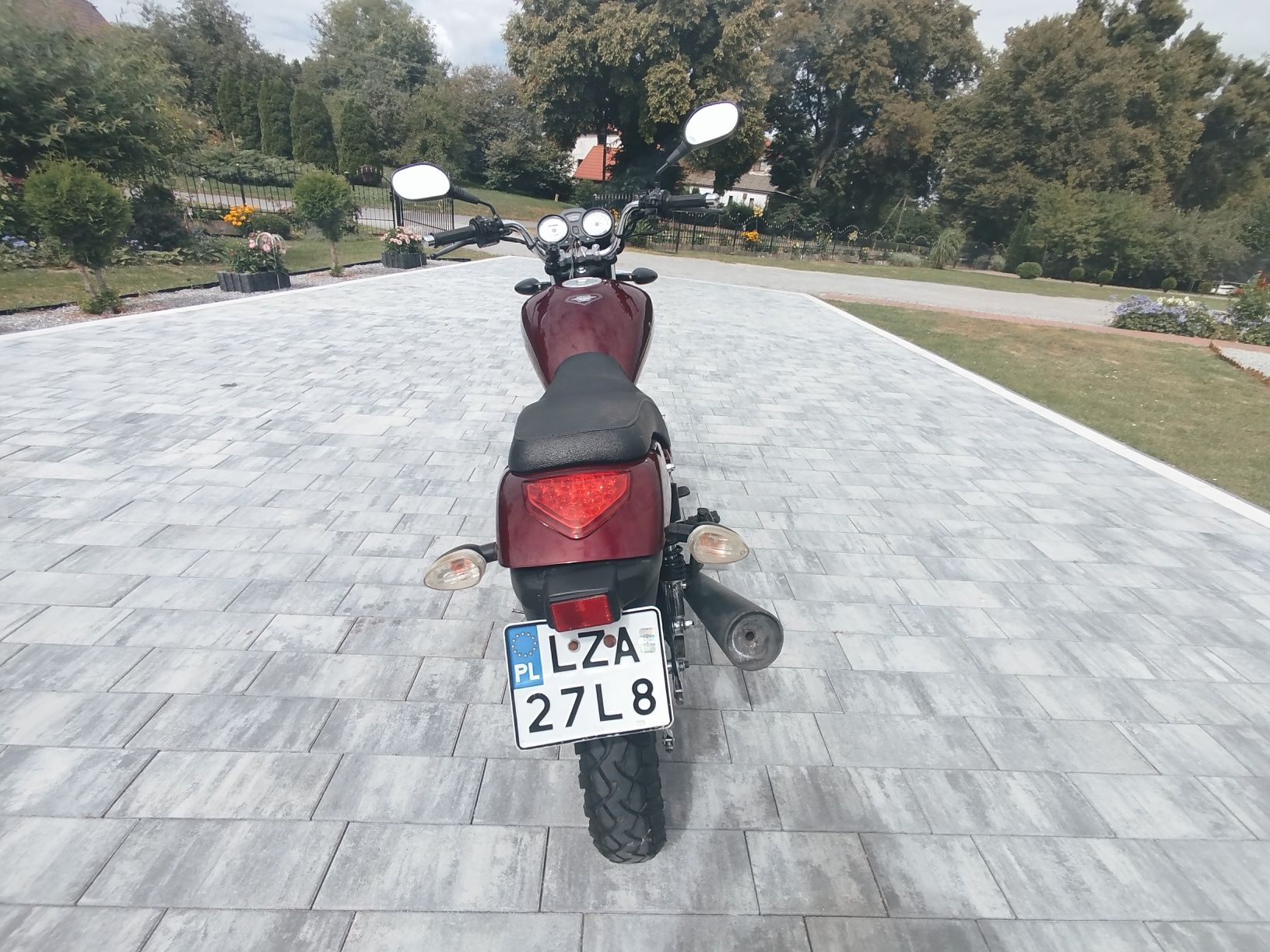 Motocykl Junak 121