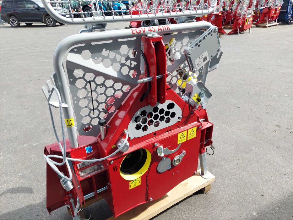 Wyciągarka leśna do drzewa TAJFUN EGV 45A - 45AHK - Pilot Elektryczny