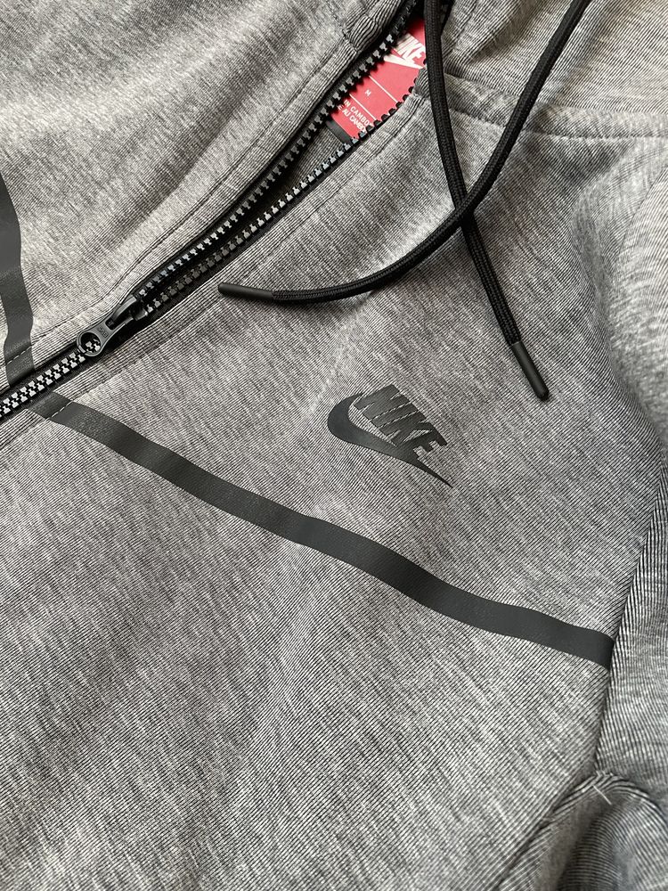 Nike tech fleece