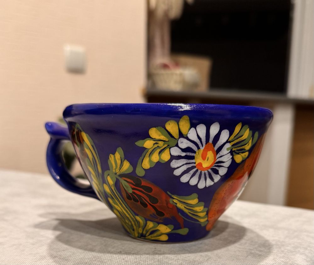 Чашка Львіська кераміка, синя з маками і ромашками