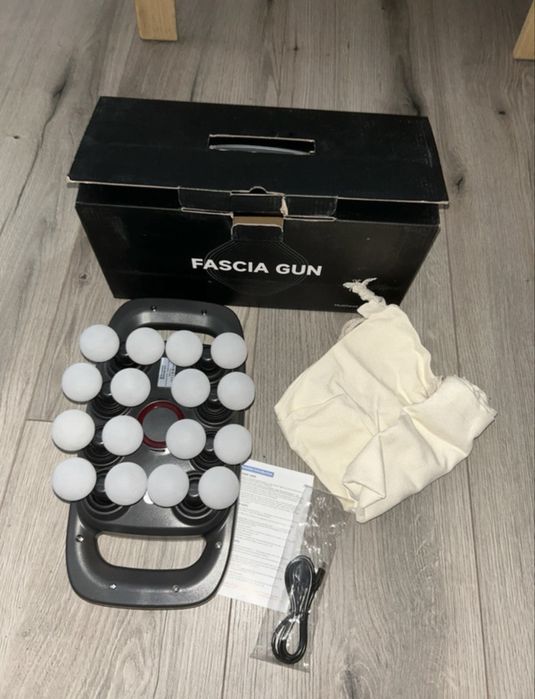 Masażer z 16 głowicami