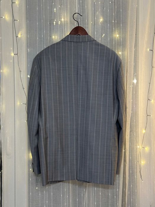 Garnitur męski Vistula - 100% szara wełna z różowymi akcentami (9)