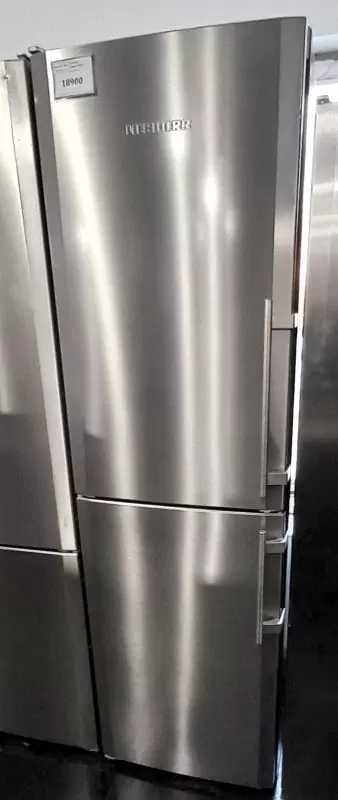 Холодильник Liebherr CUNesf 3933 двухкамерний сірого кольору