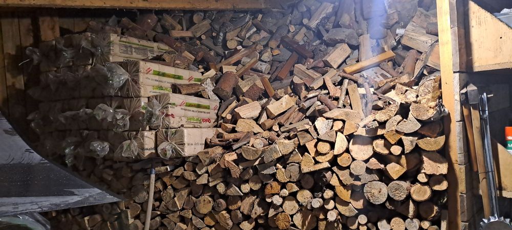 Drewno opałowe wysezonowane