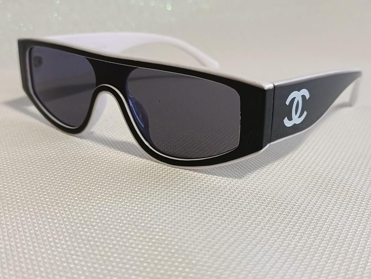 CHANEL nowe damskie okulary przeciwsłoneczne czarno białe logo