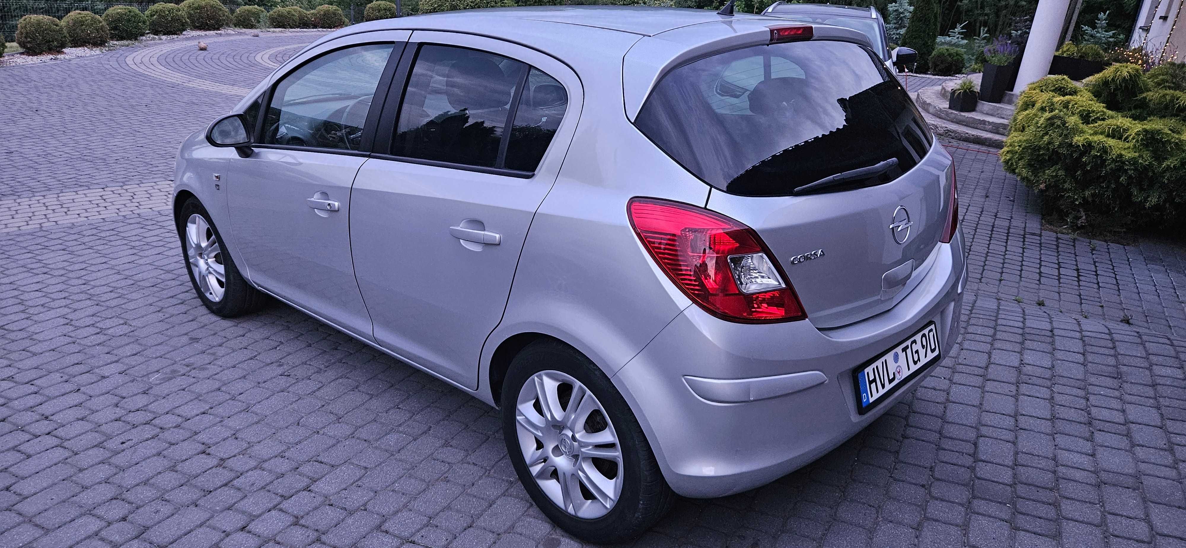 Opel Corsa D 1.4 Benzyna 2010r Ładna Sprowadzona Niemcy