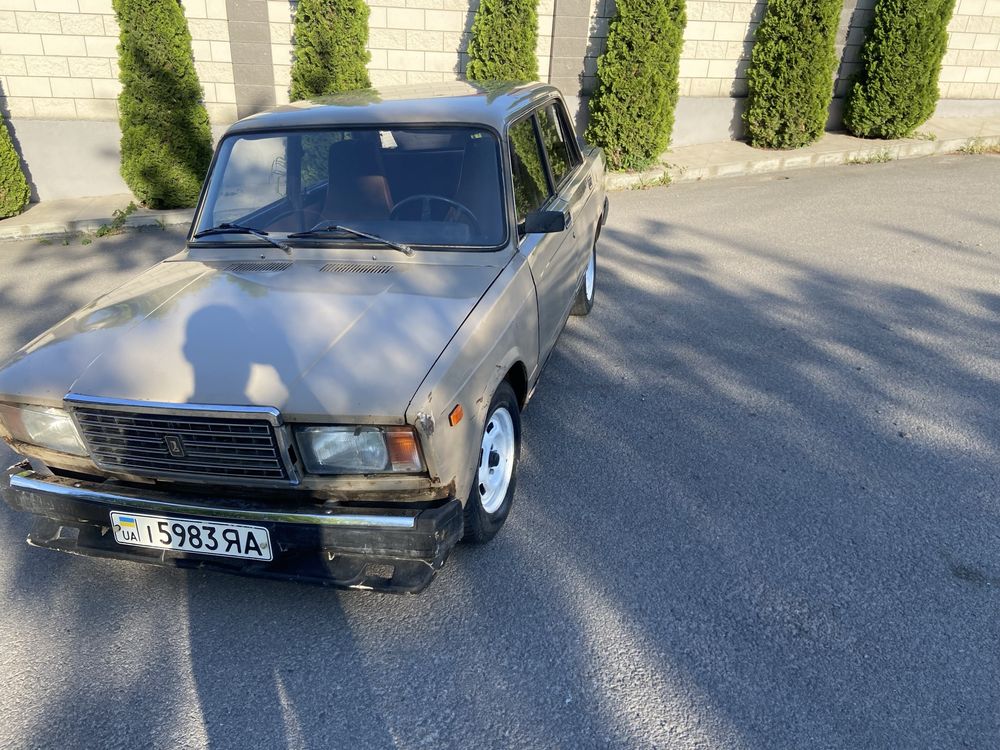 Продам ваз 2107.