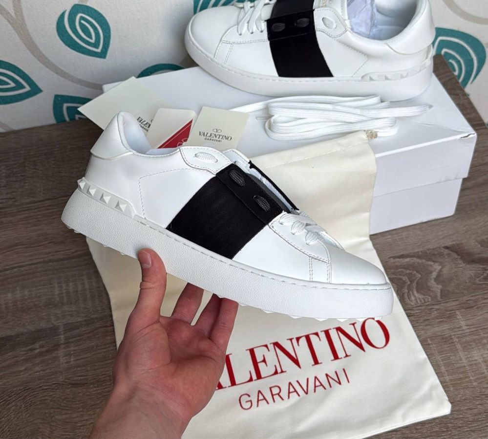 Кросівки Valentino Garavani Open Sneakers 42