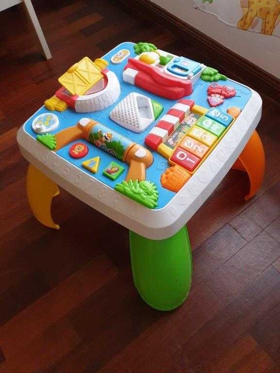 Mesa Fisherprice  atividades bebé