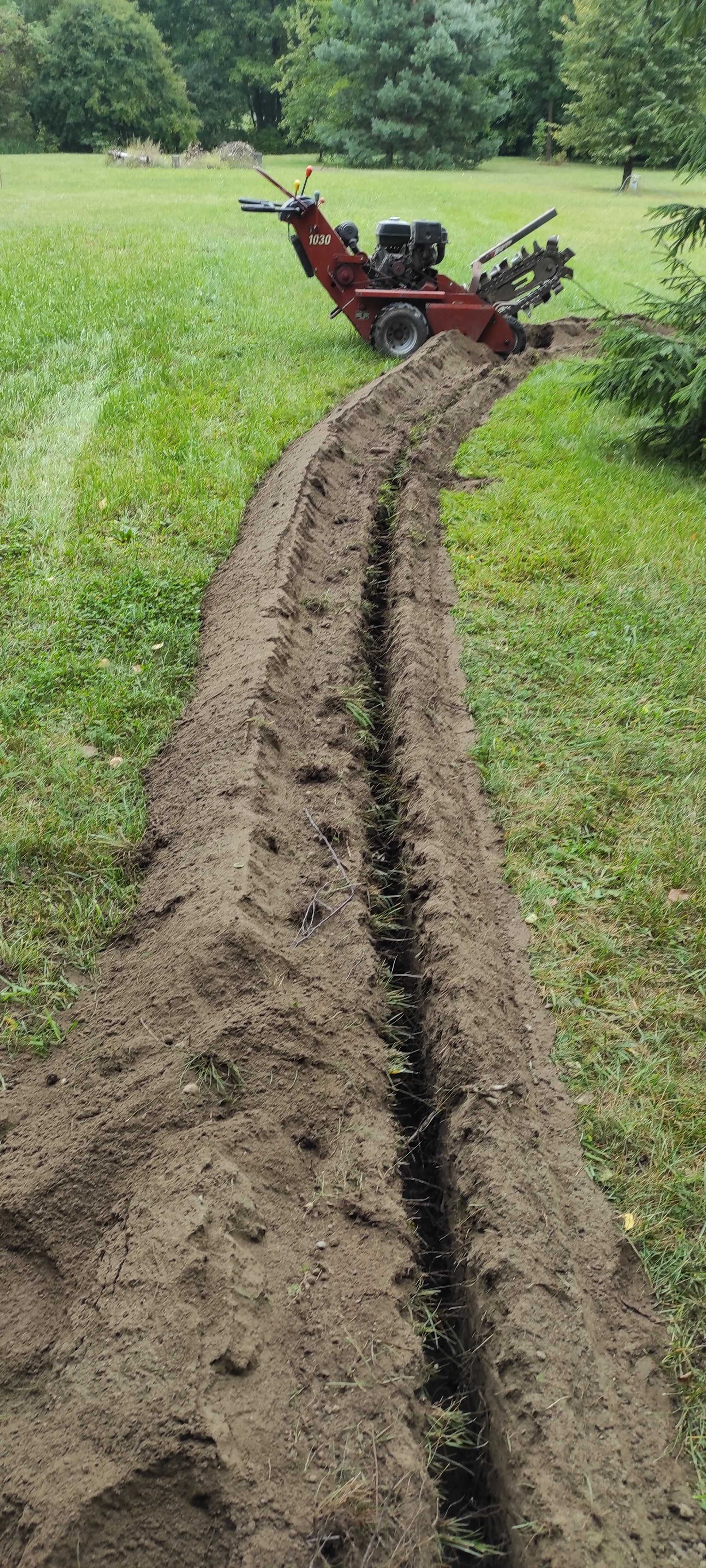 Usługi minikoparką, koparką łańcuchową, przeciskiem-kretem