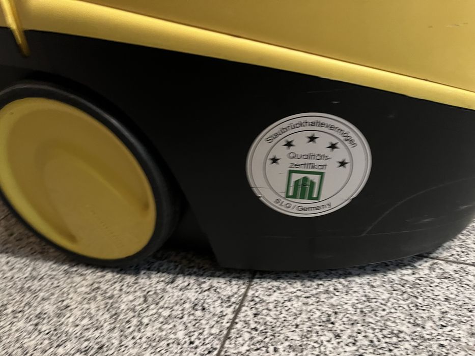 Aspirador Karcher DS 5600