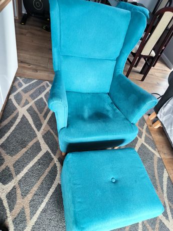 Fotel typu Uszak zielony z podnóżkiem