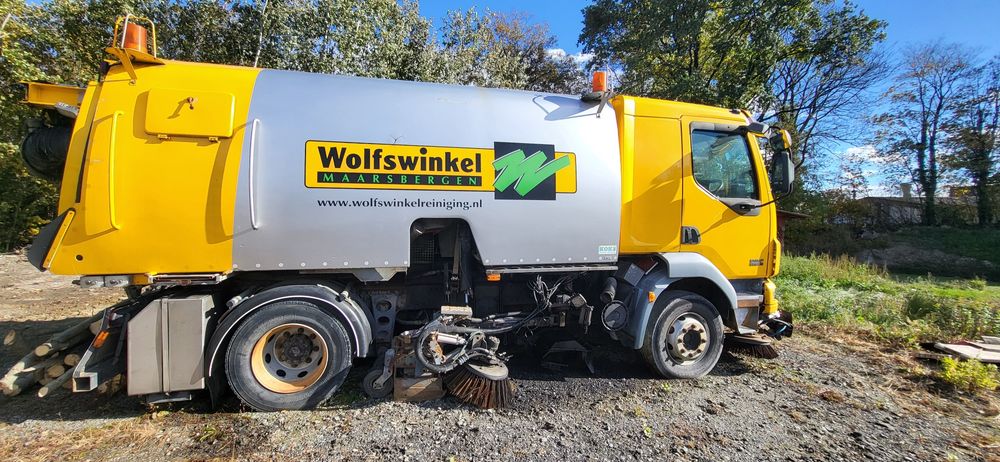 zamiatarka DAF LF 320