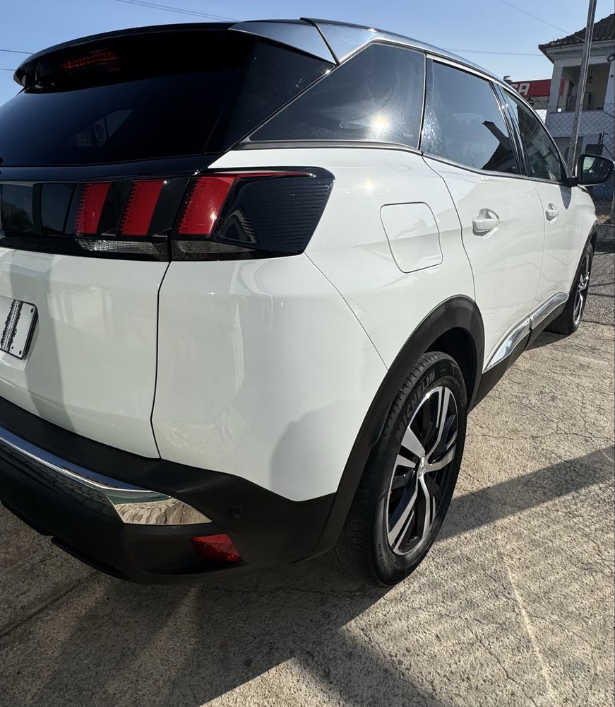 Peugeot 3008 1.2 PureTech Allure 130cv