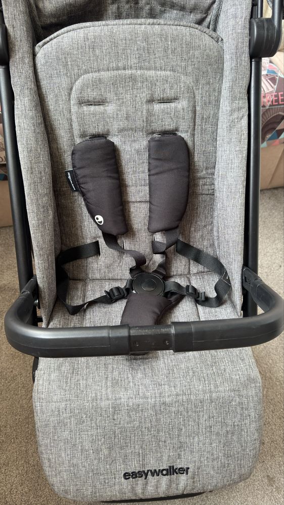 Прогулянкова коляска Easywalker Miley Granite Grey