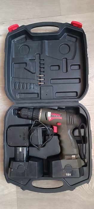 Шуруповерт під відновлення акумулятора