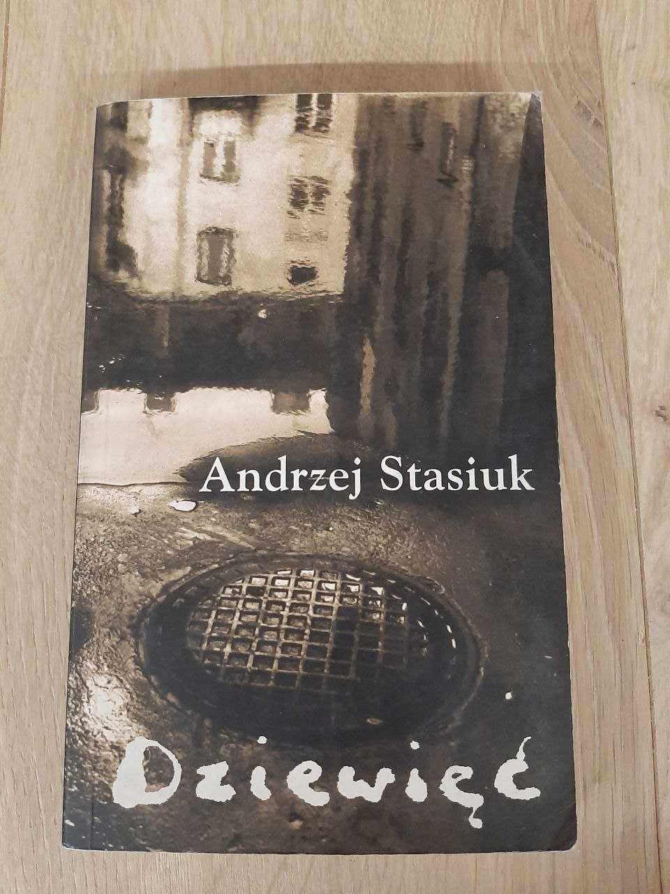 Dziewięć - Andrzej Stasiuk