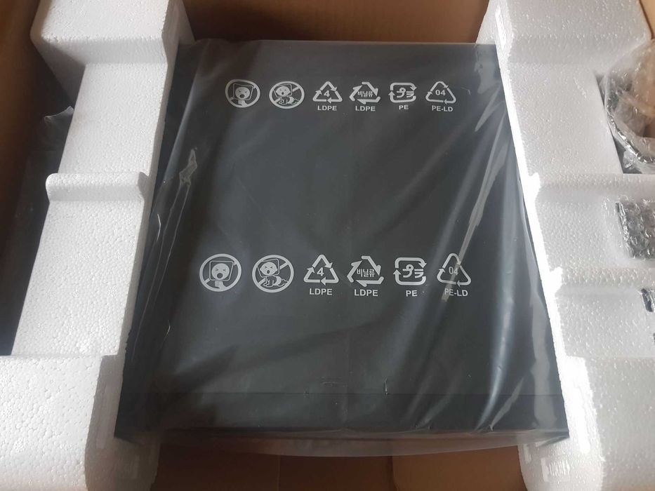 Rejestrator Hanwha Techwin (Samsung) WRN-810S-4CH-1TB + 4 licencjeWAVE