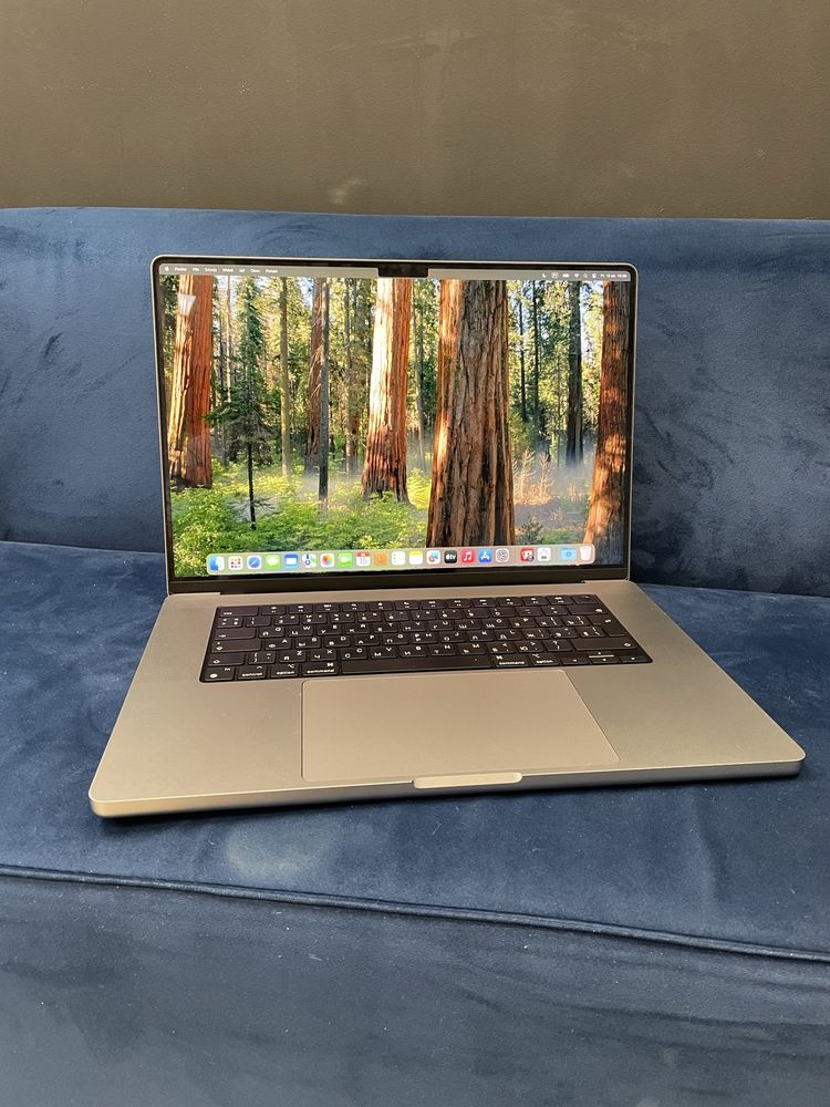 Mac Book a2485 M1pro ram 16 SSd 500