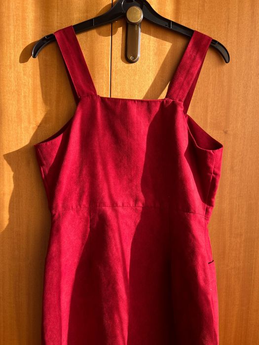 Vestido Bordô com bolsos