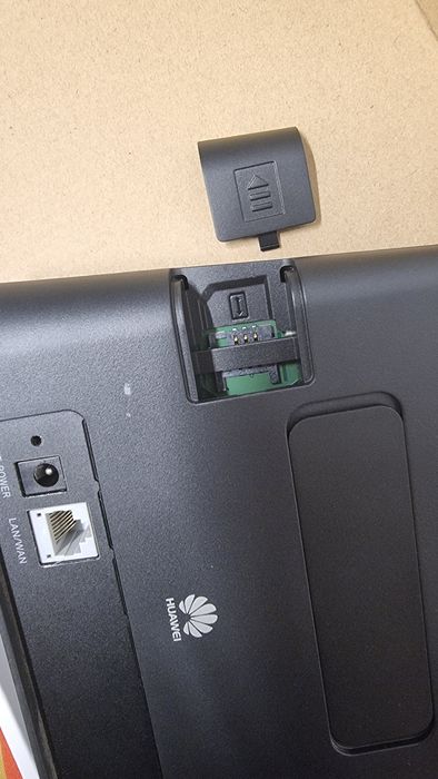 Huawei 4G Router LTE Cat4 Wi-Fi 2.4GHz