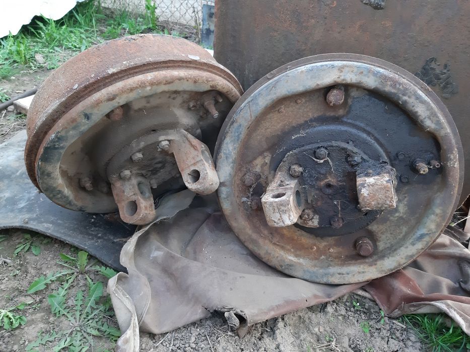 Одноосну раму на саморобний міцний прицеп продам