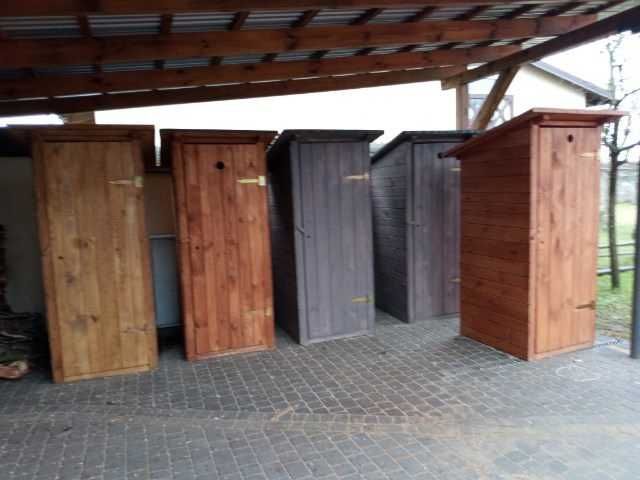 WC drewniane, kibel, toaleta na budowę, wychodek,