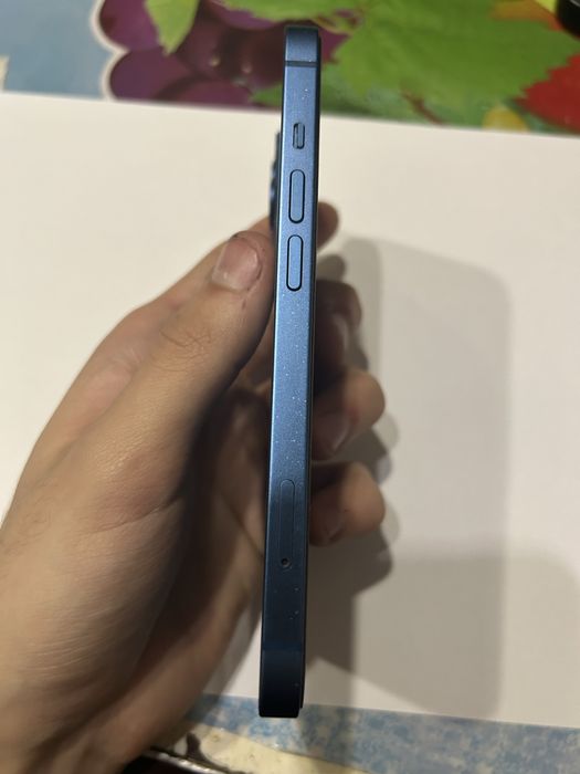 Продам Iphone 13/128 r-sim