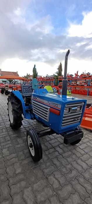 Campanha de Natal: Trator Iseki TU 1700 + 4 alfaias POUPE 1250€