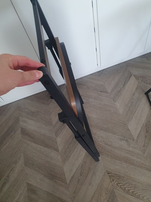 Składne krzesło i składane biurko