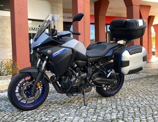 Tracer 7 2021 c/ malas GIVI