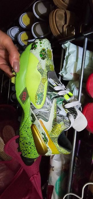 Exé verdes brilhantes