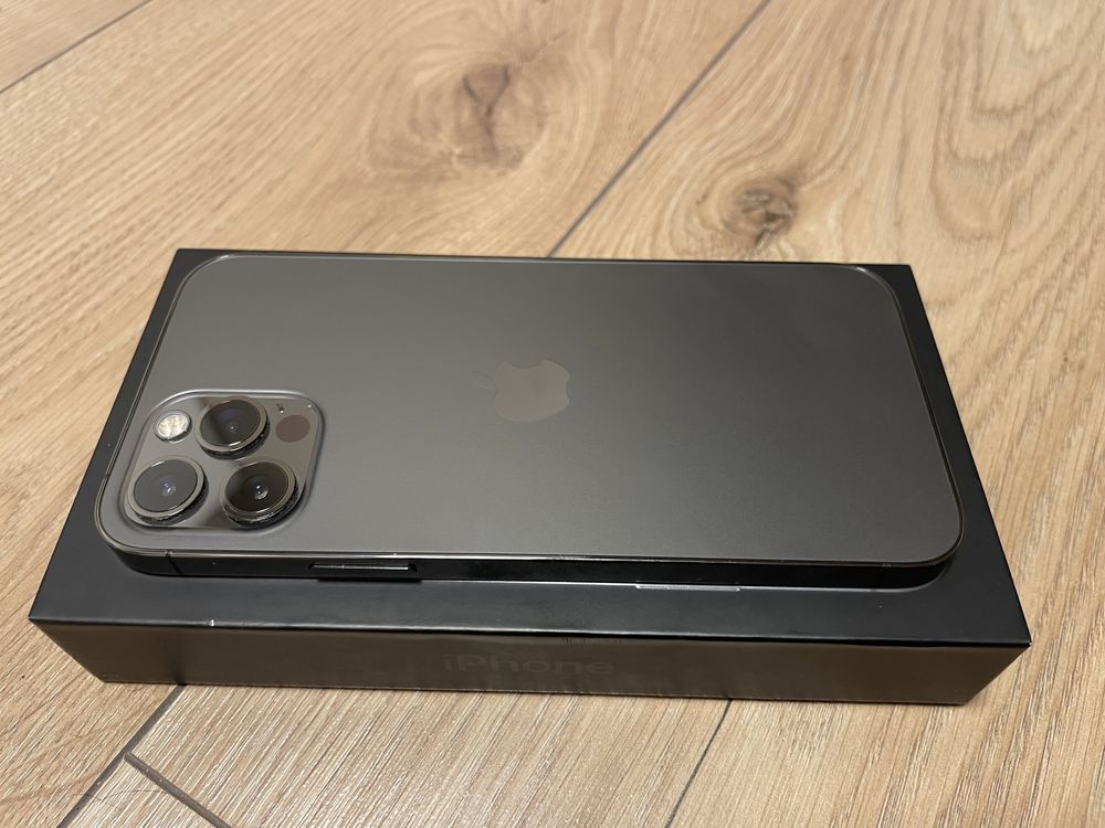 Idealny iPhone 12 Pro 128 GB GRAPHITE w bardzo dobrym stanie!