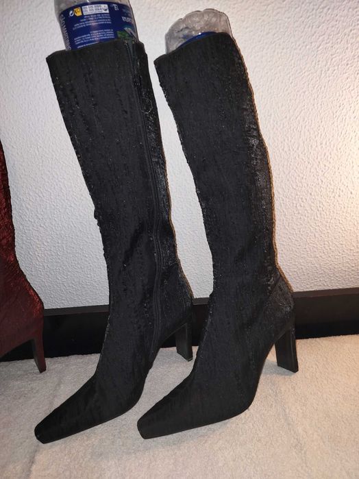Botas para senhora vermelho e preto