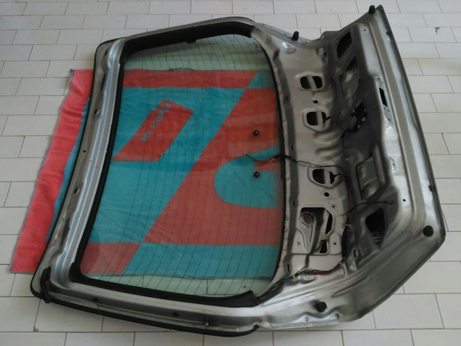 Porta tampa mala Honda civic 1997 5 portas