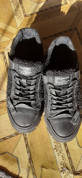 Продам Туфлі-кросовки