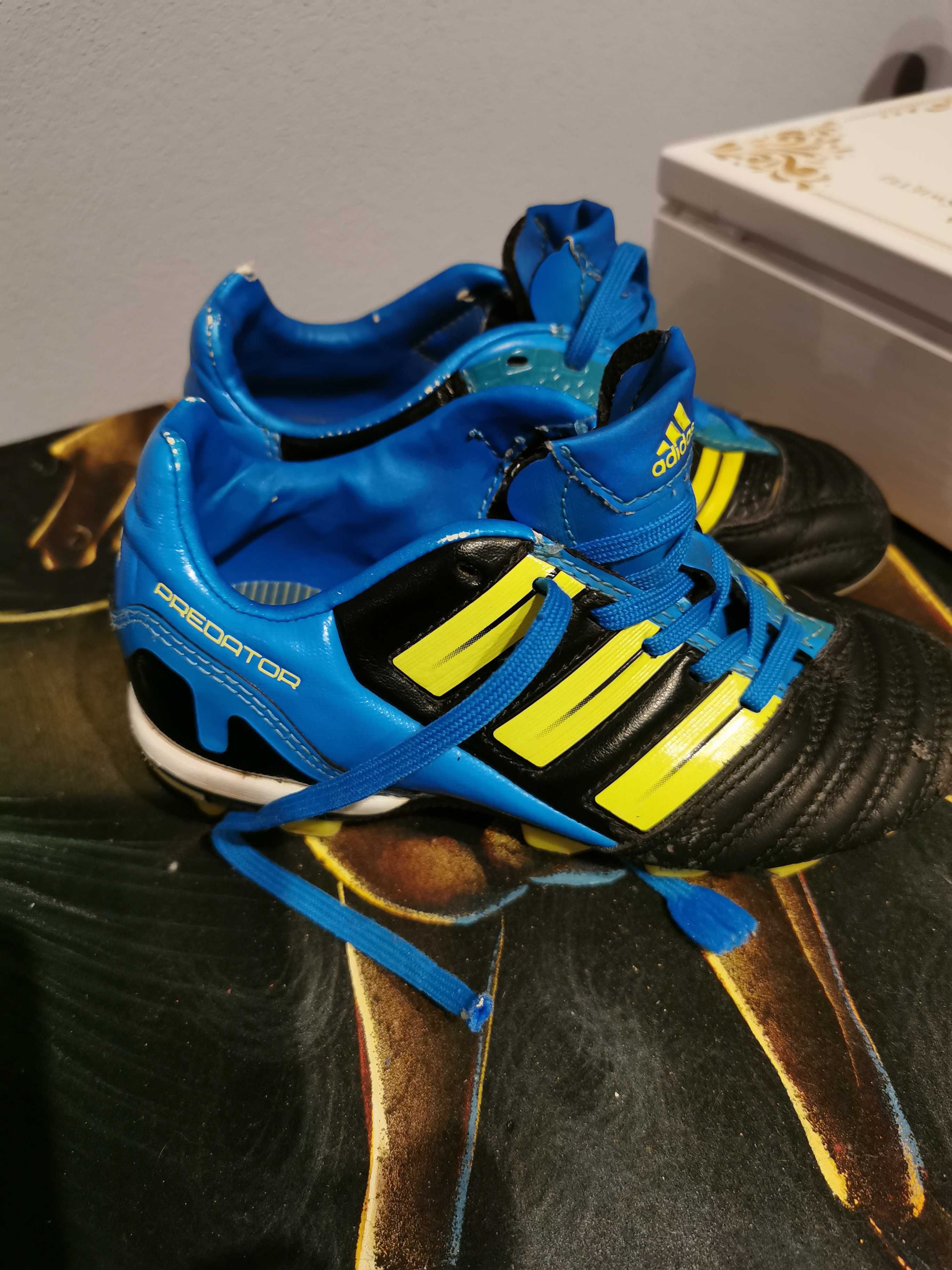 Korki chłopięce adidas, buty do piłki nożnej r 27