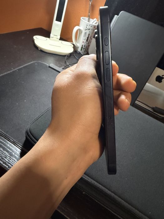 iPhone 15 Pro Max 256GB • Bateria 100% • Impecável