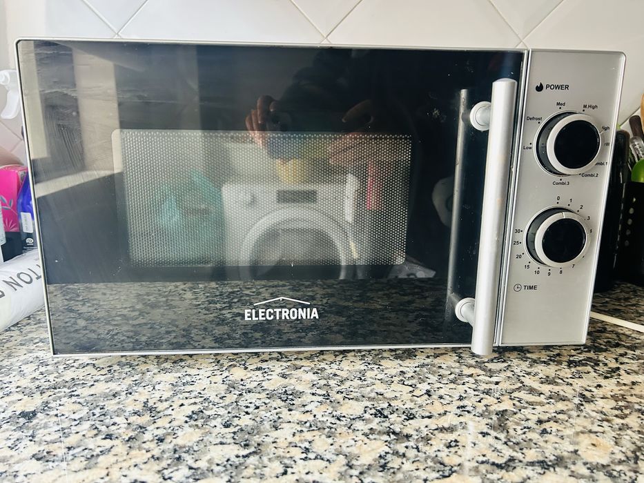 Microondas Eletronia