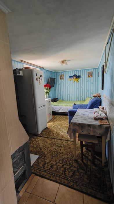 Продаж будинку в ближньому пригороді. Торг.