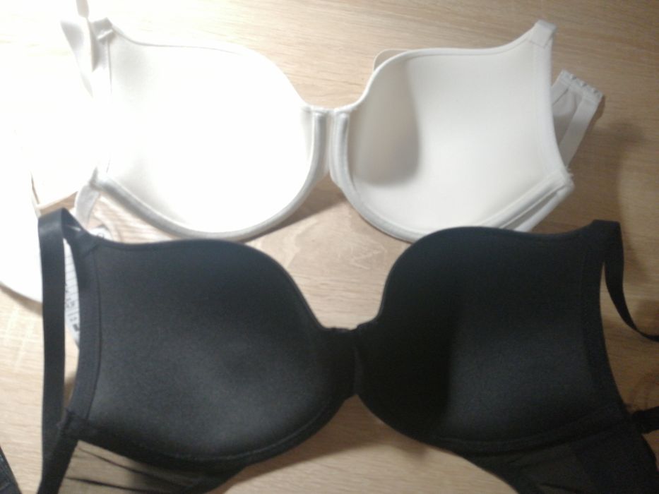 Жіночі бюстгальтери H&M 85 B