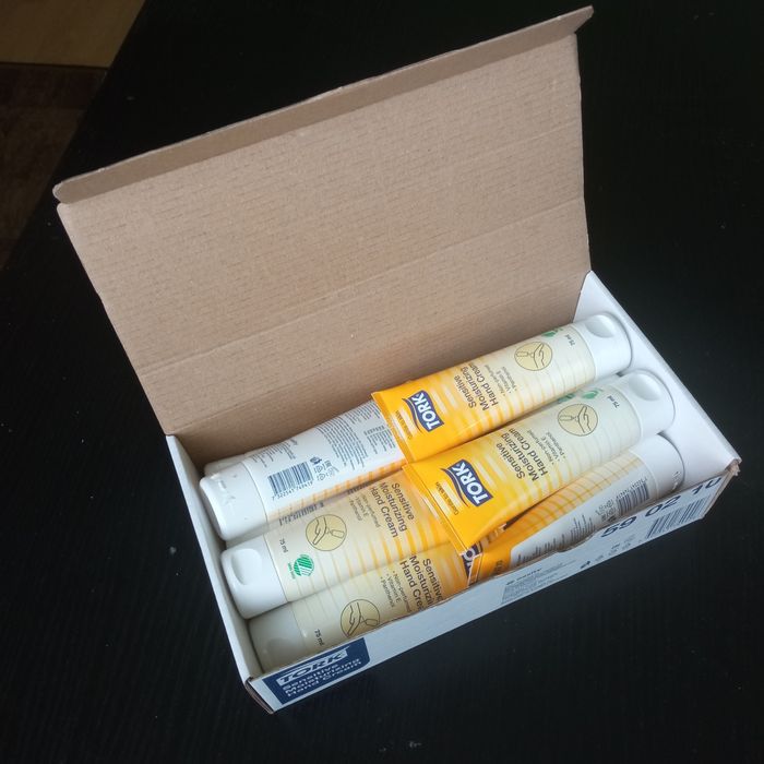 Krem TORK nieperfumowany, witamina E