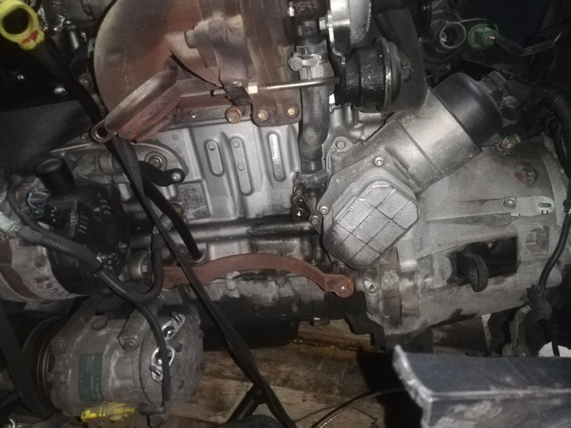 Motor peugeot e caixa 1400 hdi 
Km 130 km