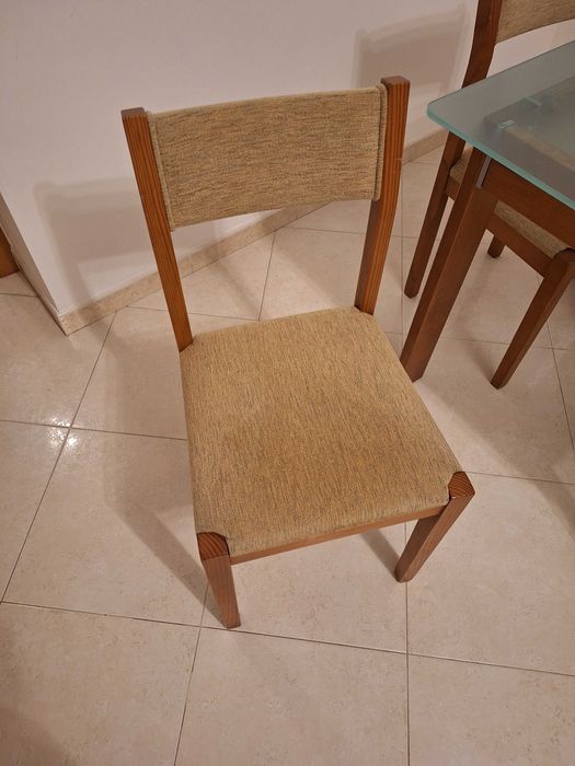 Mesa sala de jantar + 4 cadeiras