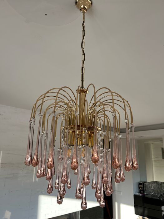 Gratka 2 różowe żyrandole lampy Murano. Waterfall projekt Venini