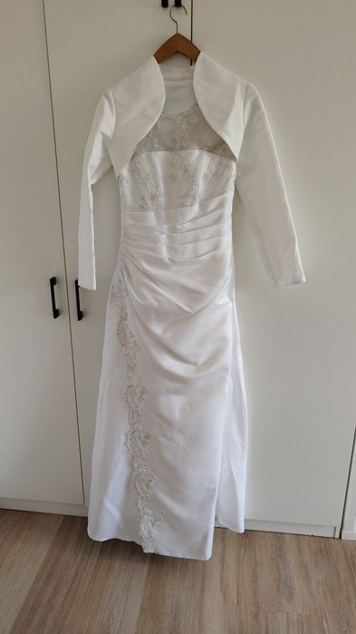 Klasyczna prosta suknia ślubna z koronką długa biała z bolerkiem 34/36